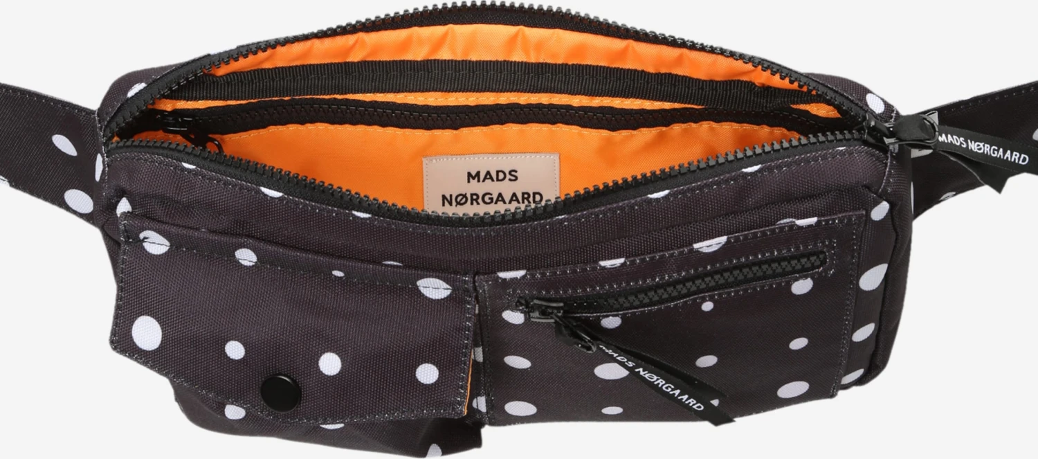 MADS NORGAARD COPENHAGEN Rumpetaske 'One Art Carni' Svart - Bilde 4