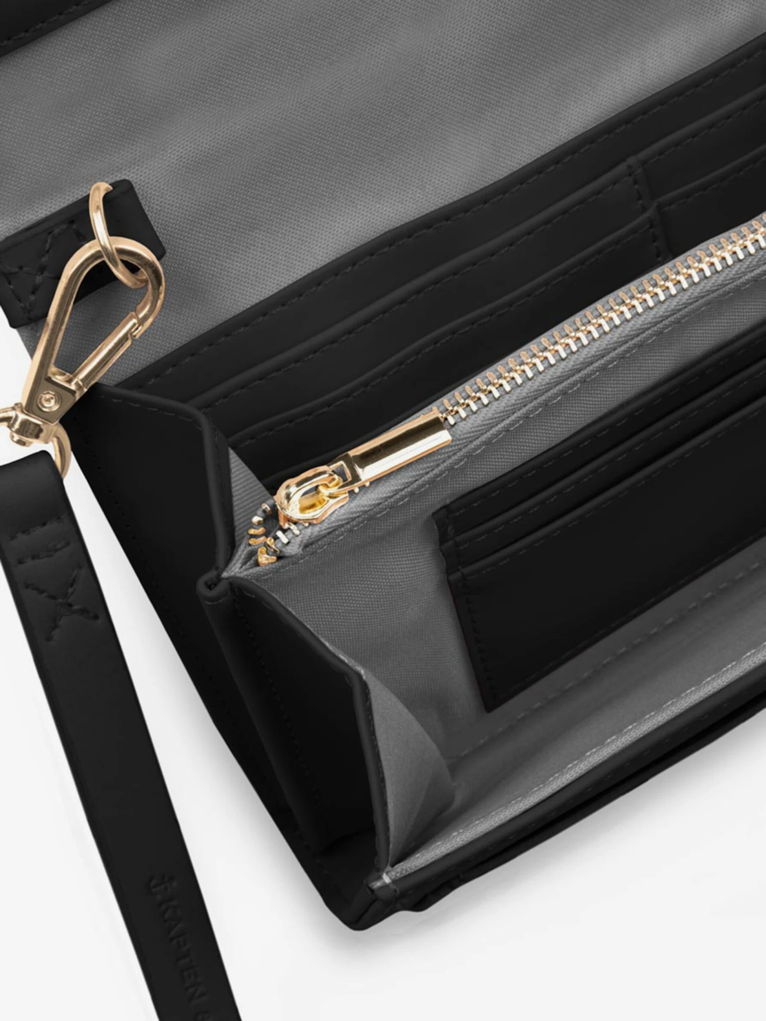 Kapten & Son HÄndveske 'Clutch Wallet Versailles All Black' Svart - Bilde 4