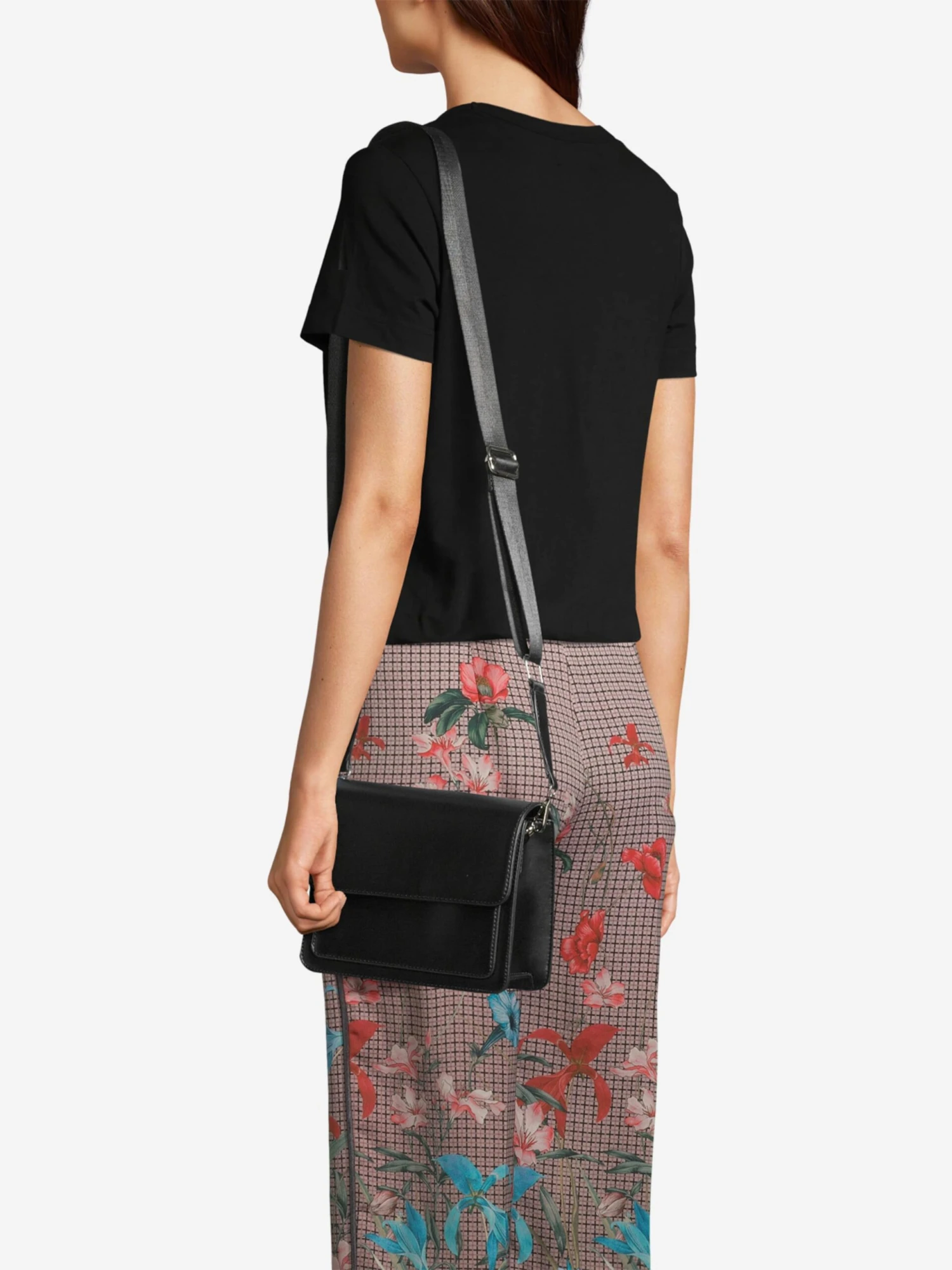 ABOUT YOU Skulderveske 'Irem' Svart - Bilde 5